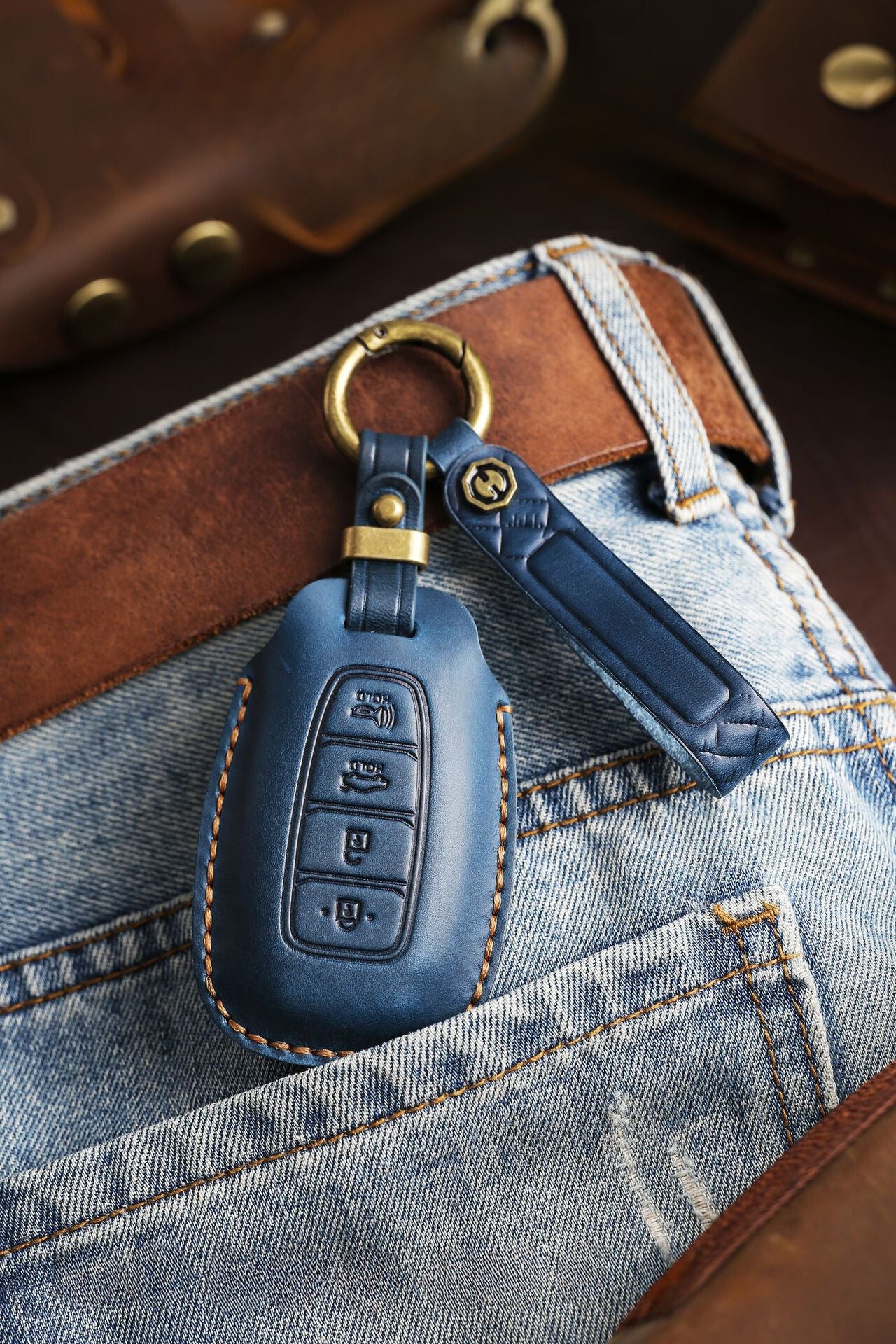 [Hyundai] Vintage Cross Border Car Key Cover for Hyundai Festa Key Bag Kustu Car Handmade Leather Case Buckle