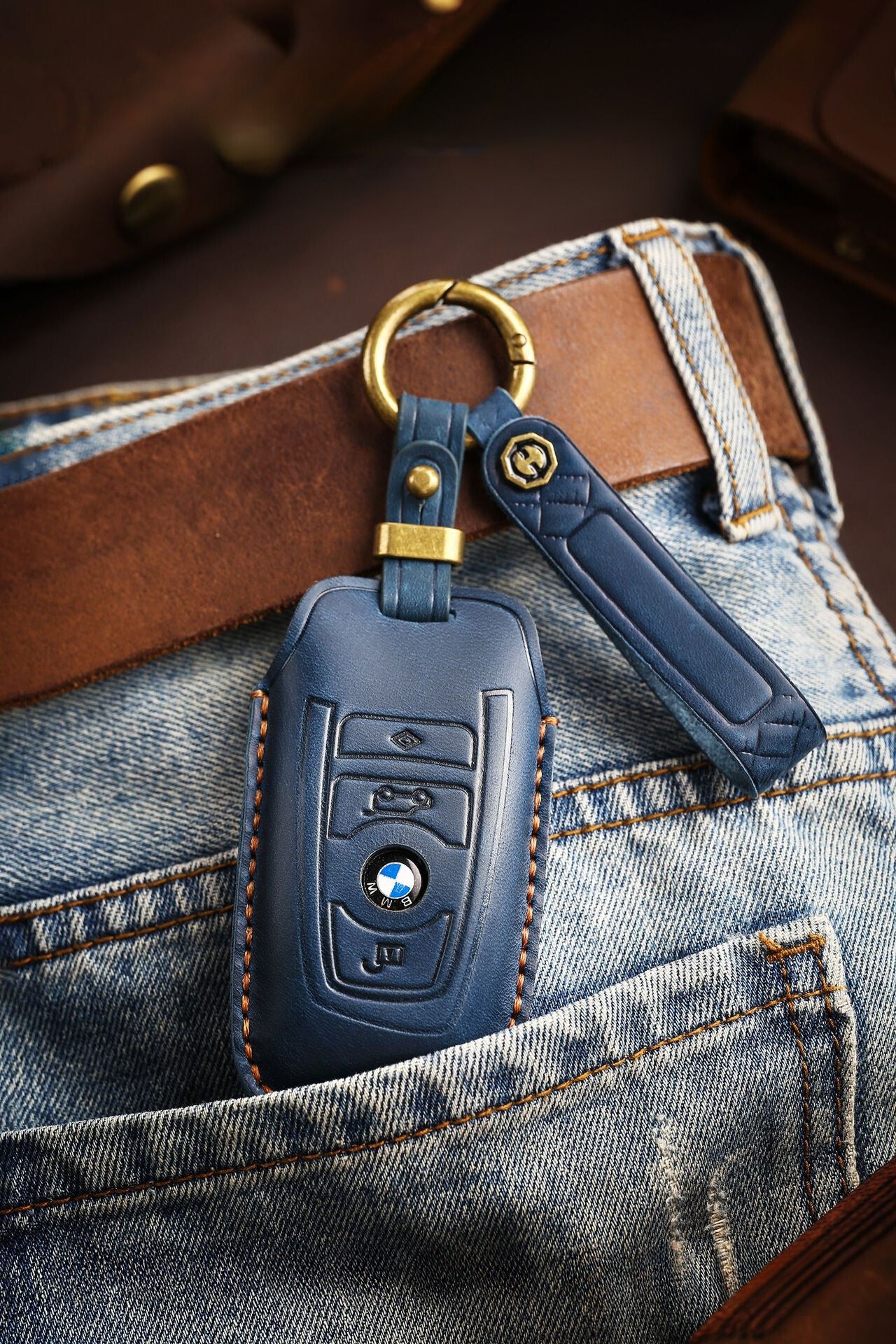 [BMW] The new retro key cover is suitable for the old BMW 3 Series 5 Series handmade leather car key clasp