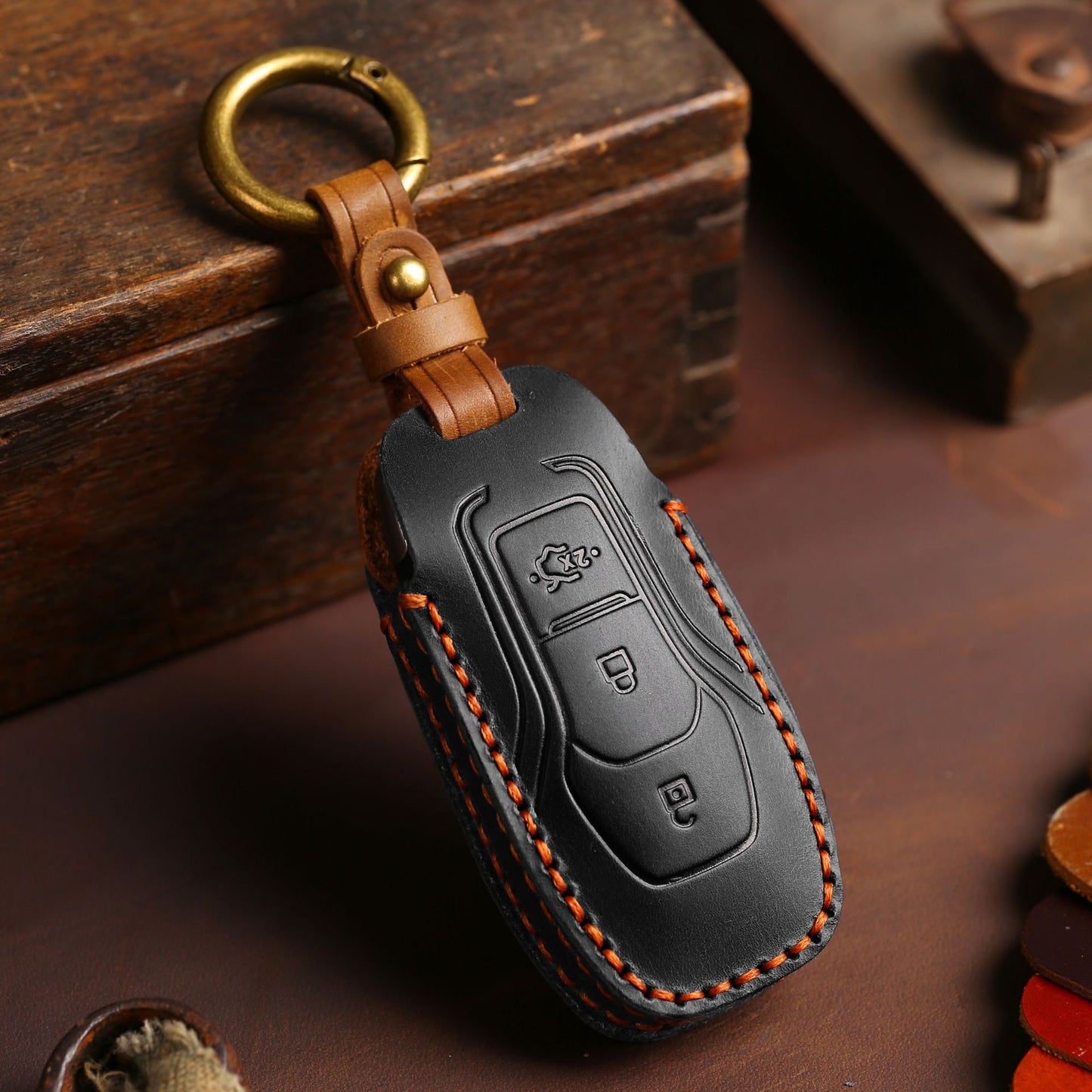 [Ford] Suitable for Ford key case, Forrest, Mondeo, wings, vPros, Mustang Explorer, leather protective clasp