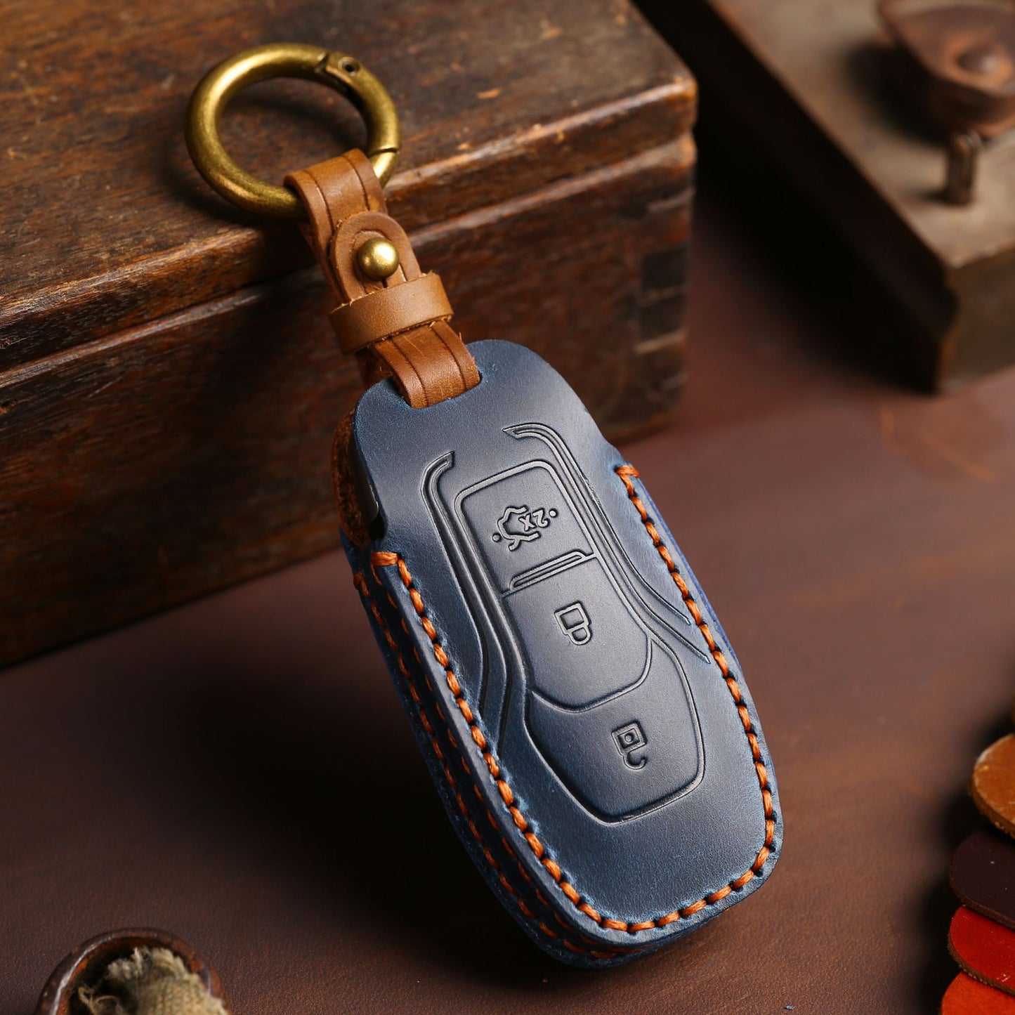 [Ford] Suitable for Ford key case, Forrest, Mondeo, wings, vPros, Mustang Explorer, leather protective clasp