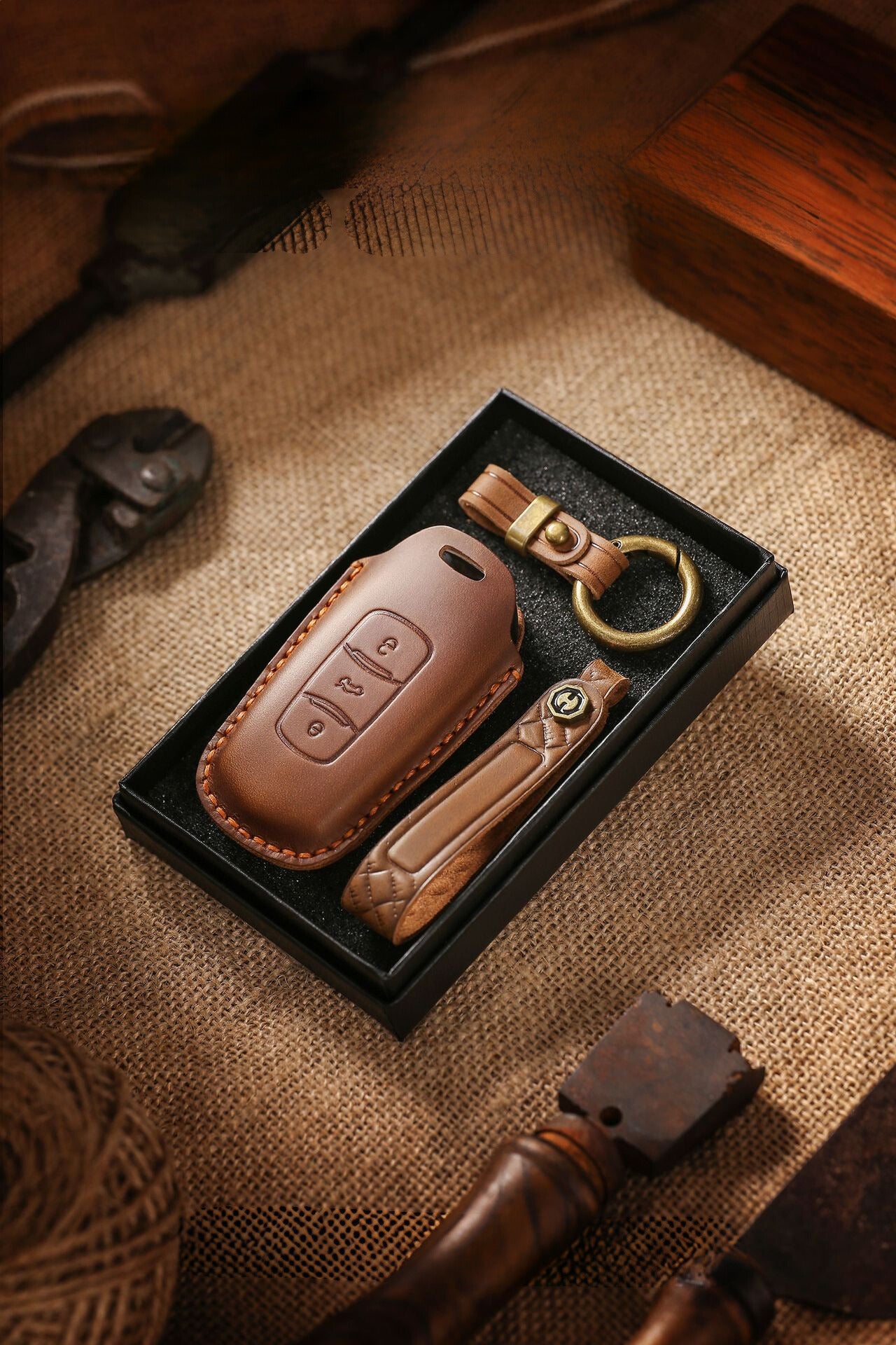 [Geely] The new retro key cover is suitable for the old Geely car genuine cowhide pure handmade key protection case buckle